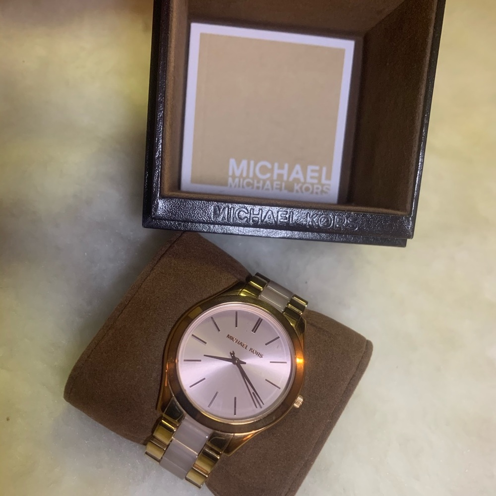 Used Michael Kors Slim Runway Rose Dial Rose